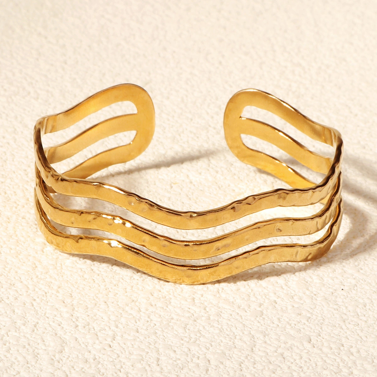 Trendy Corrugated Stainless Steel Bangles 18k Gold Plated Open Bracelet Simple Daily Ladies Jewelry 1