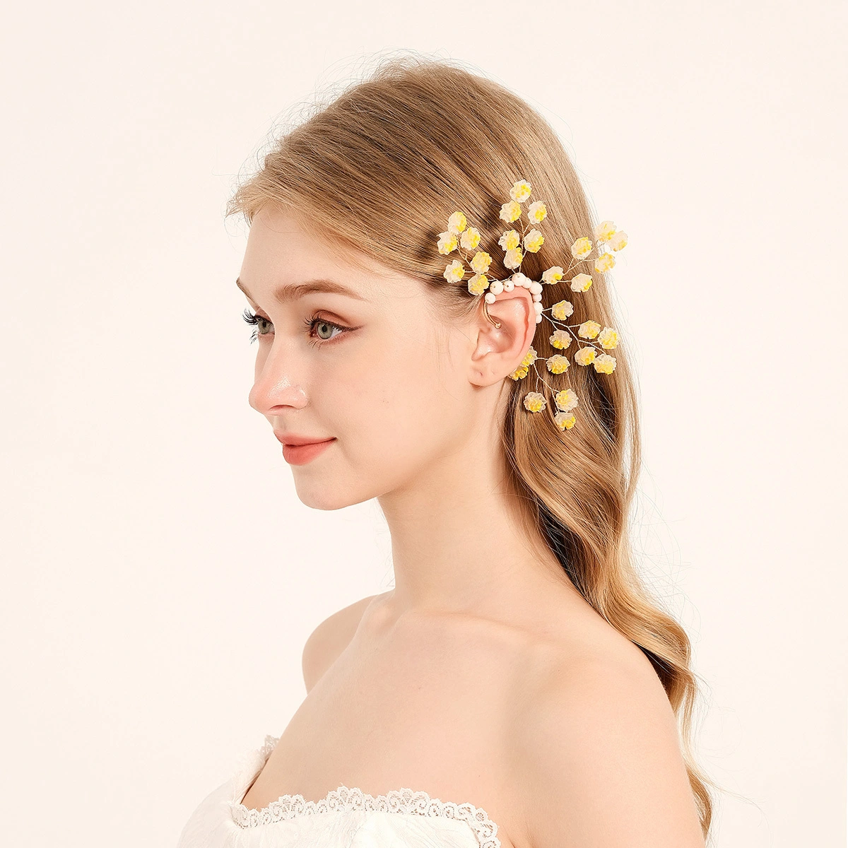 New Arrival Ear Wrap Jewelry Handmade Earring Sweet Acrylic Flower Crystal Bead Decoration Ear Cuff 1