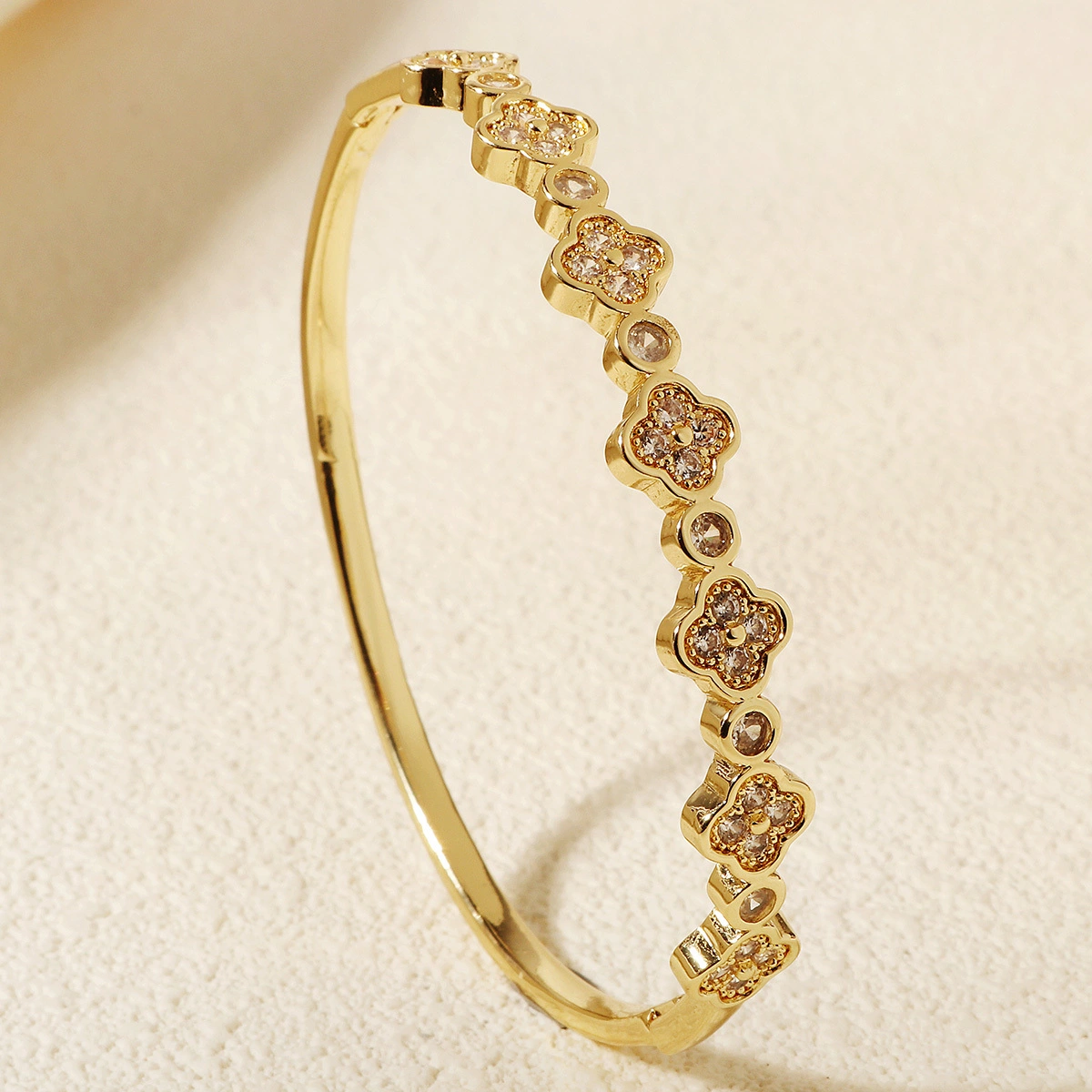 Fashion New Style Full Inlaid Zircon Flower Rhinestone Exquisite Versatile Open Bracelet Elegant Daily Accessory for Women 1