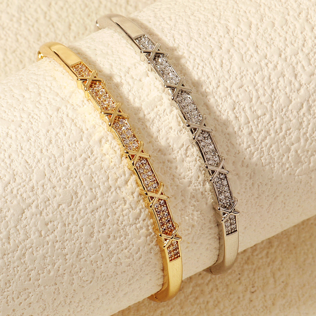 New Style Sparkling Copper Zircon Inlaid Bracelet Classic Versatile Hand Jewelry Fashion Women Accessory 1
