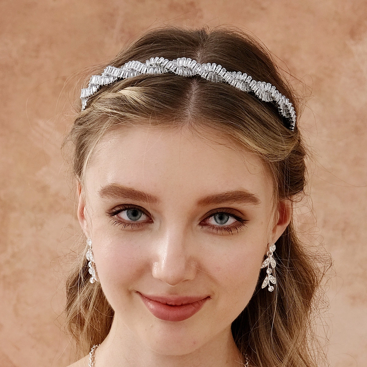 European American Daily Stylish Hair Accessories Light Luxury Rhinestone Embellished Headband Sparkling Zircon Headband 1
