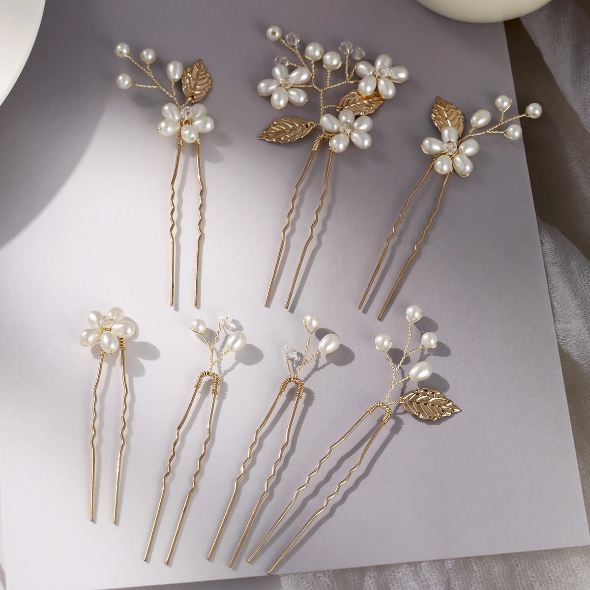 New Golden Leaf Hairpins Bridal Wedding Updo Hair Accessories Handmade Pearl Flower Hair Pin Set 1