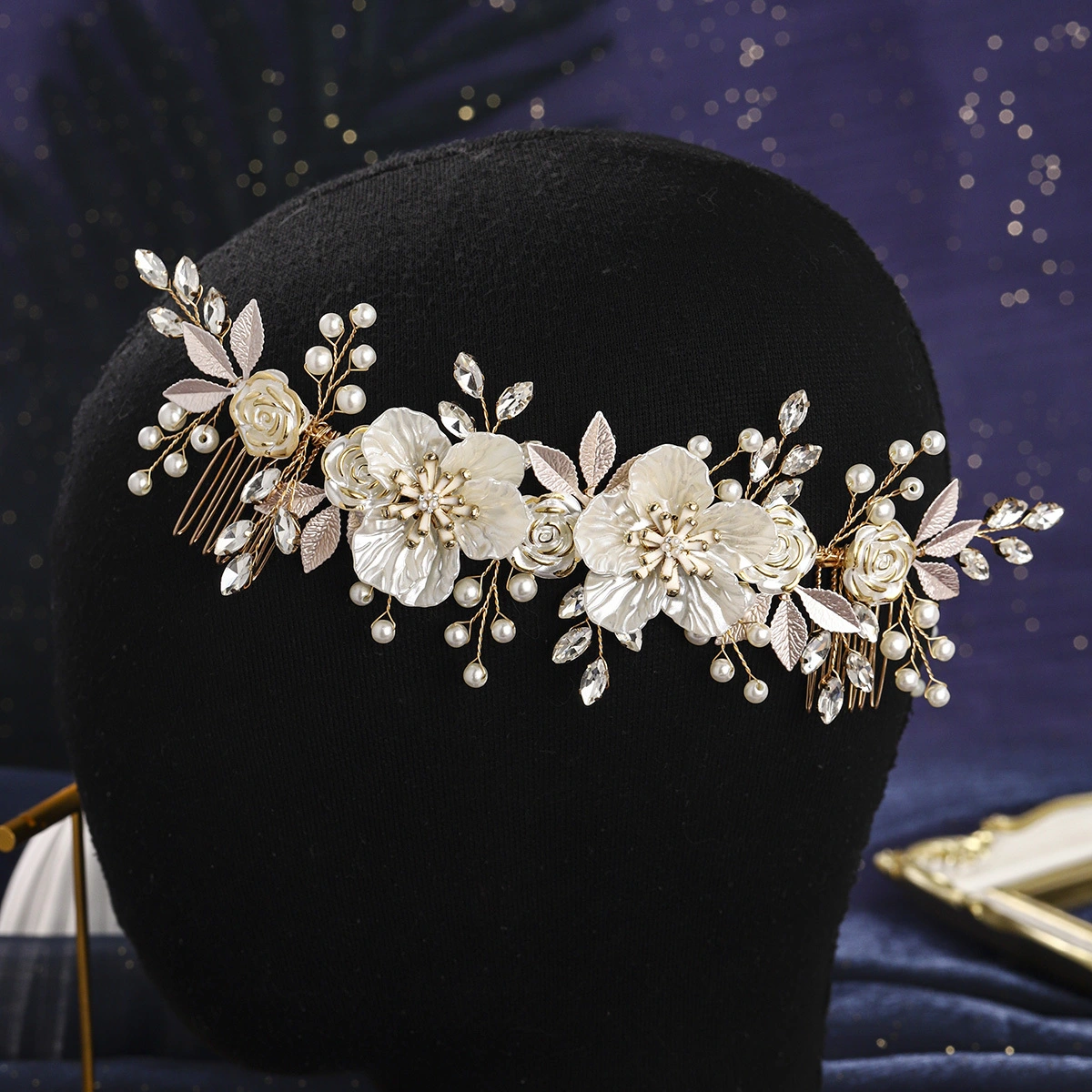European American Bridal Pearl Headpiece Retro Flower Leaf Double Comb Hairband for Party Wedding Daily 1