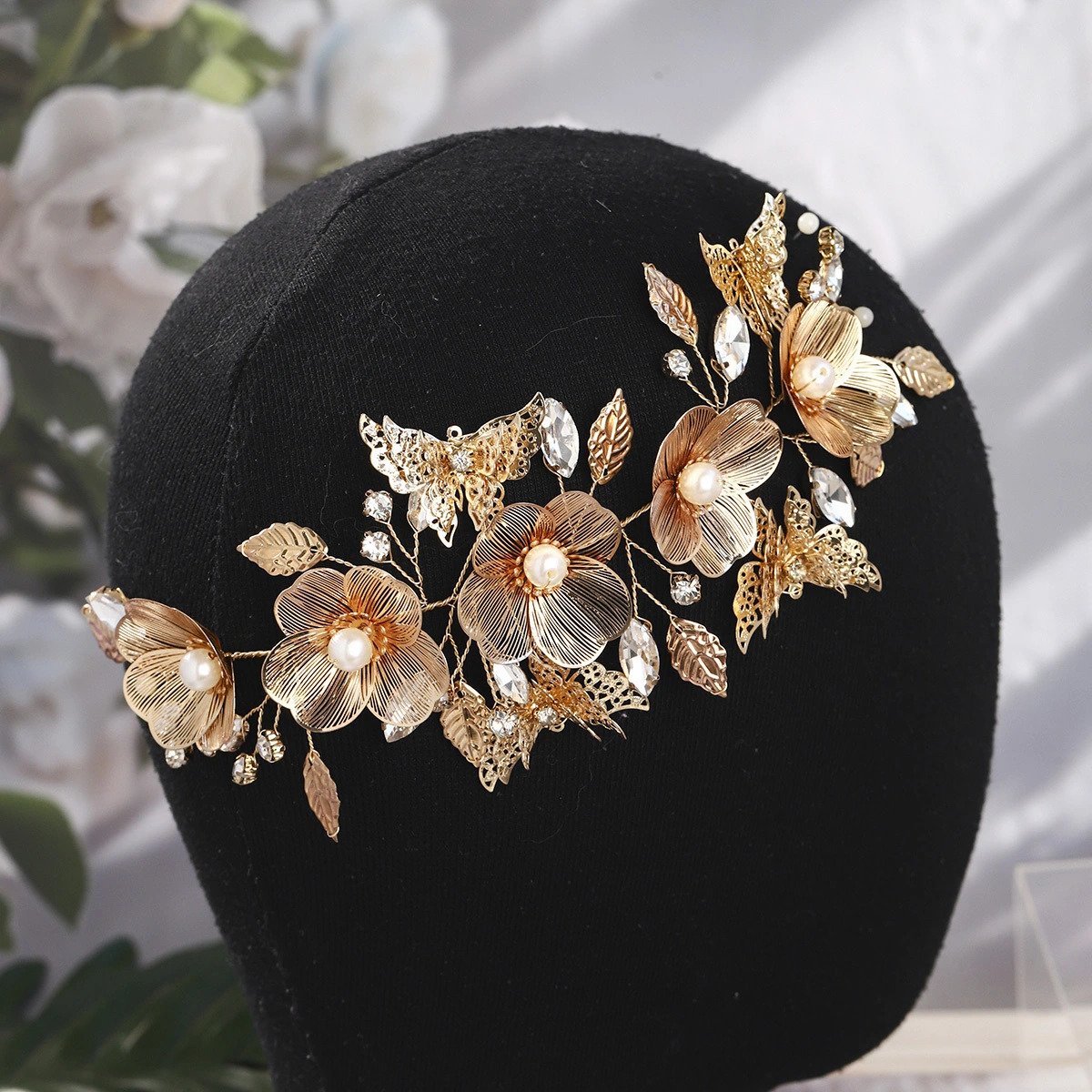 Retro Gold Butterfly Hairband Exquisite Alloy Flower Leaf Pearl Hair Vine Elegant Bridal Wedding Headpiece 1