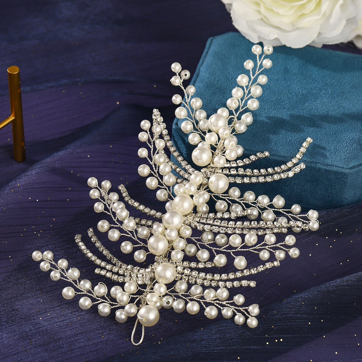 Exquisite Handmade Beaded Hairband Bridal Wedding Headpiece Elegant Versatile Rhinestone Pearl Leaf Hair Accessories 1