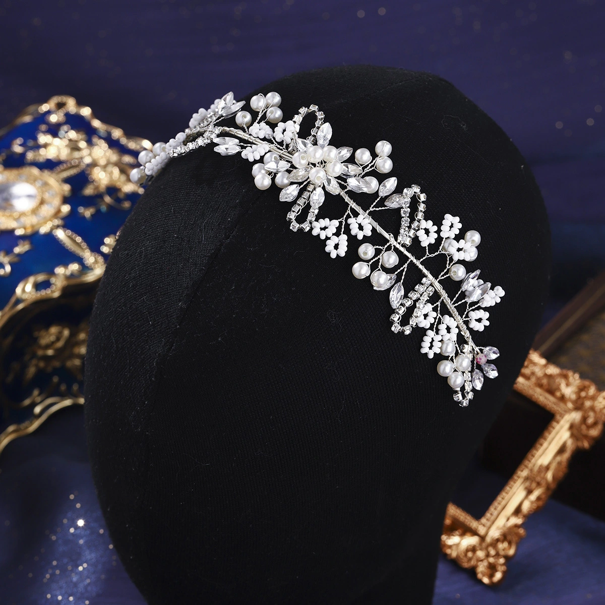 Sweet Forest-style Pearl Rhinestone Hair Band Handmade Beaded Bridal Wedding Headband Simple Versatile Flower Hair Vine 1