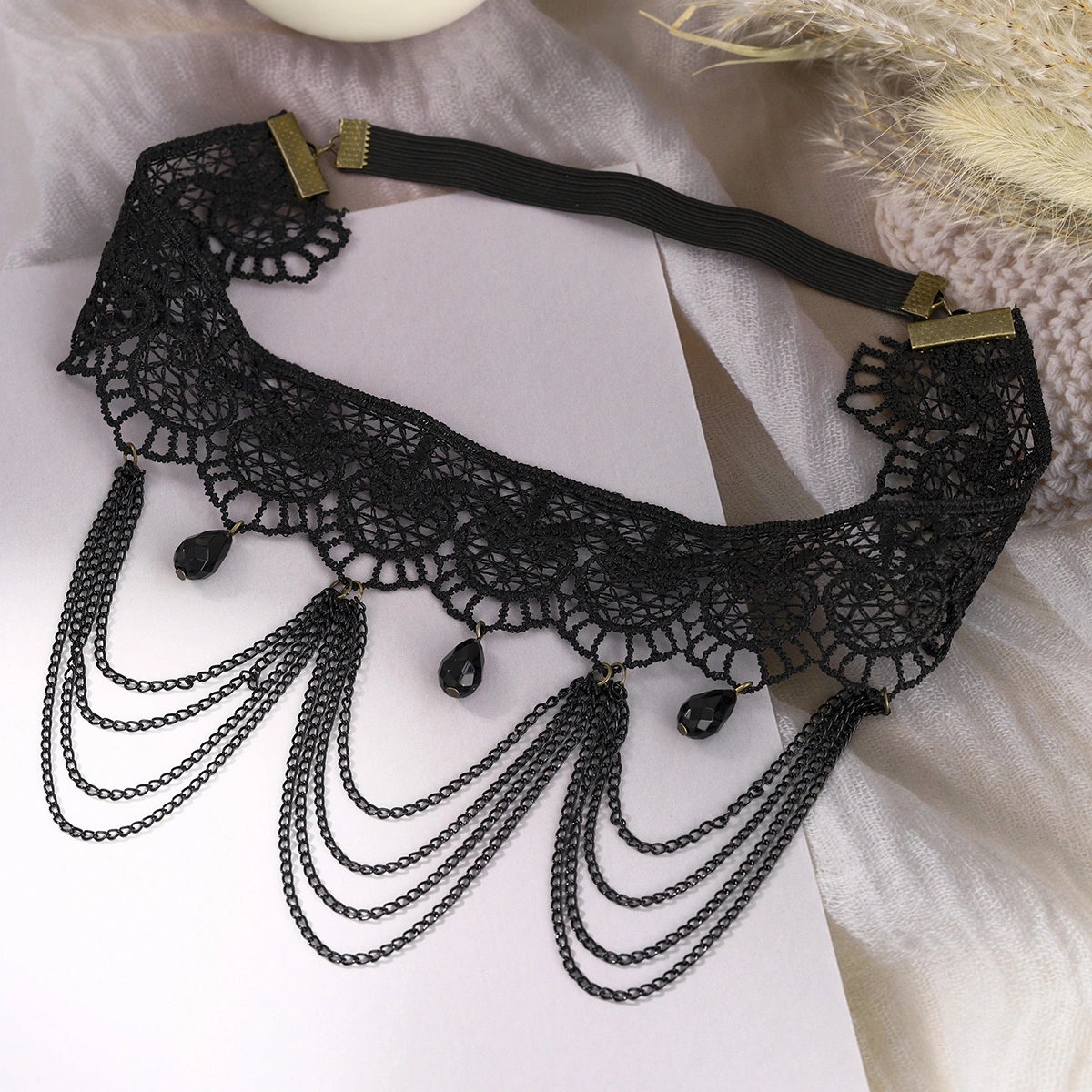 European American Fashion Metal Tassel Thigh Strap Sexy Lace Elastic Thigh Band Halloween Dark Style Costume Accessory 1