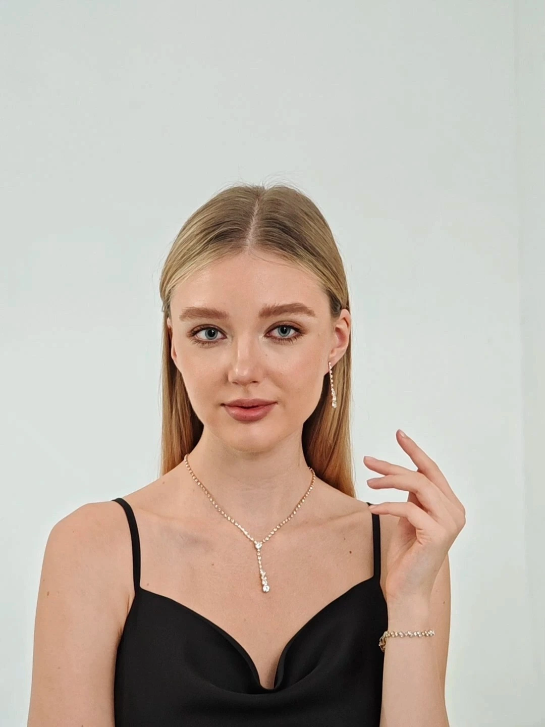 Fashion Versatile Alloy Rhinestone Necklace Earrings Bracelet Set Exquisite Women's Wedding Ball Party Jewelry Accessories 1